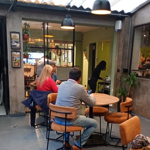 Igna_Salon1-2ae64d5b9bdca28feacf436dae0842cf